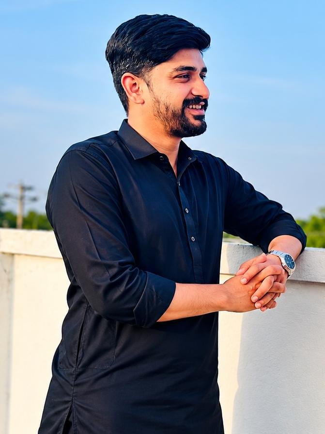 Farrukh Izhar Khan